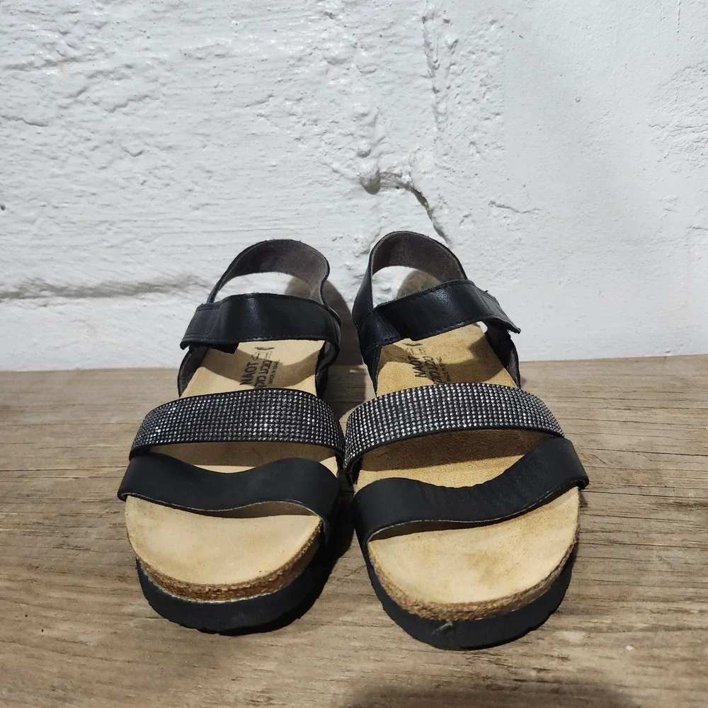Naot leather sandals